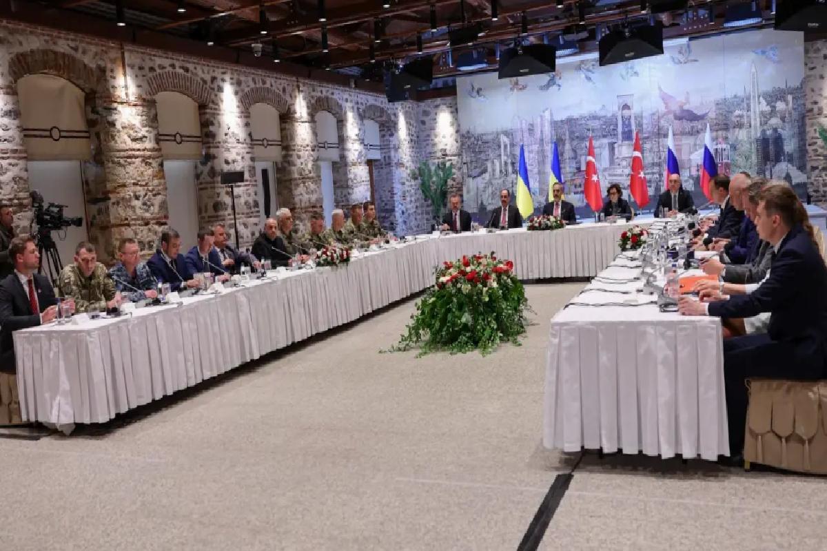 Rusya-Ukrayna İstanbul barış müzakerelerinde neler yaşandı? İşte saat saat tüm gelişmeler