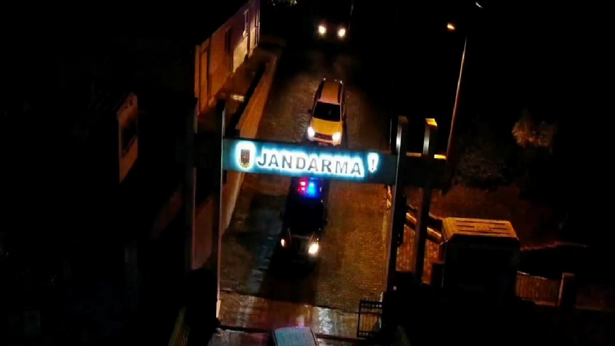 Rusya’da Interpol Kırmızı Bültenle, Gürcistan’da Yeşil Bültenle aranan 2 şahıs yakalandı