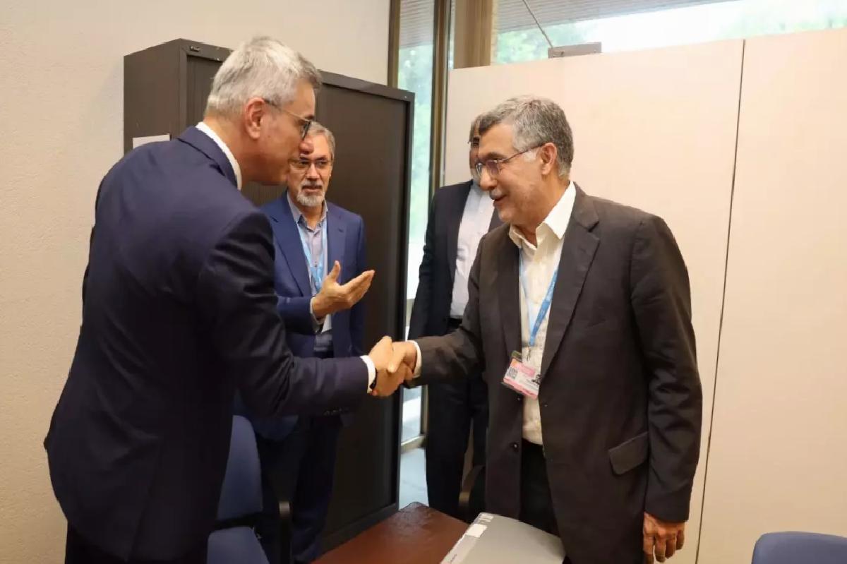 Sağlık Bakanı Cenevre’de İranlı Mevkidaşıyla Görüştü