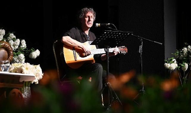Salihli’de şiire açılan pencere tekrar aralandı. Salihli Şiir İkindileri 11 yıl ortadan sonra 51. sefer düzenlendi.