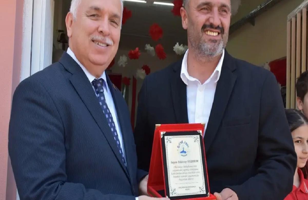 Sarsıntıda Kaybedilenler İçin Kütüphane Açıldı