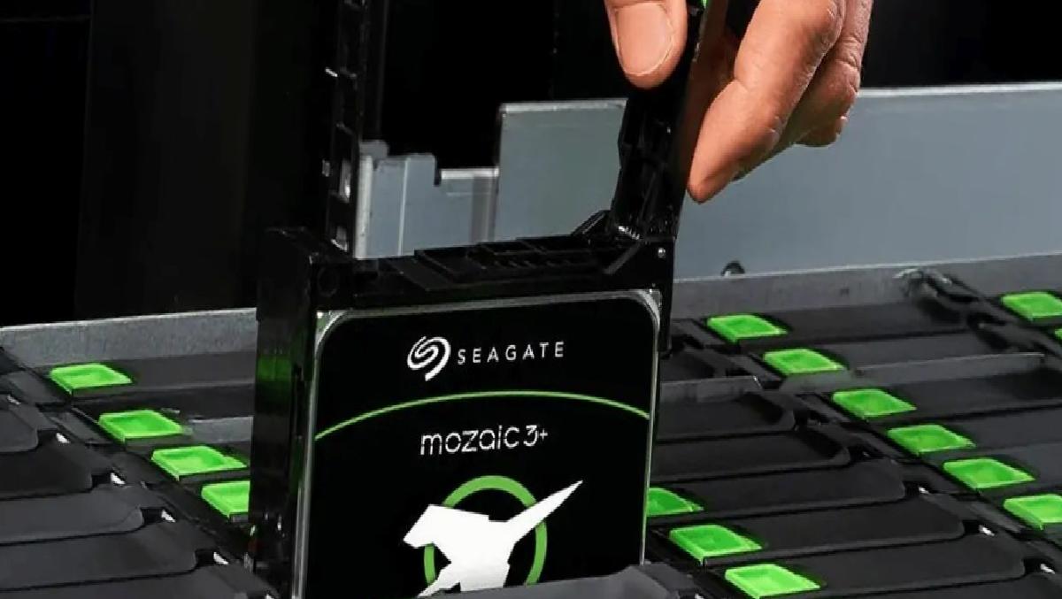 Seagate, 2030’a kadar 100 terabaytlık hard disk geliştirecek