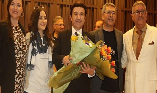Ses Sanatkarı Mehmet Şafak, Ege Üniversitesinde kulakların pasını sildi
