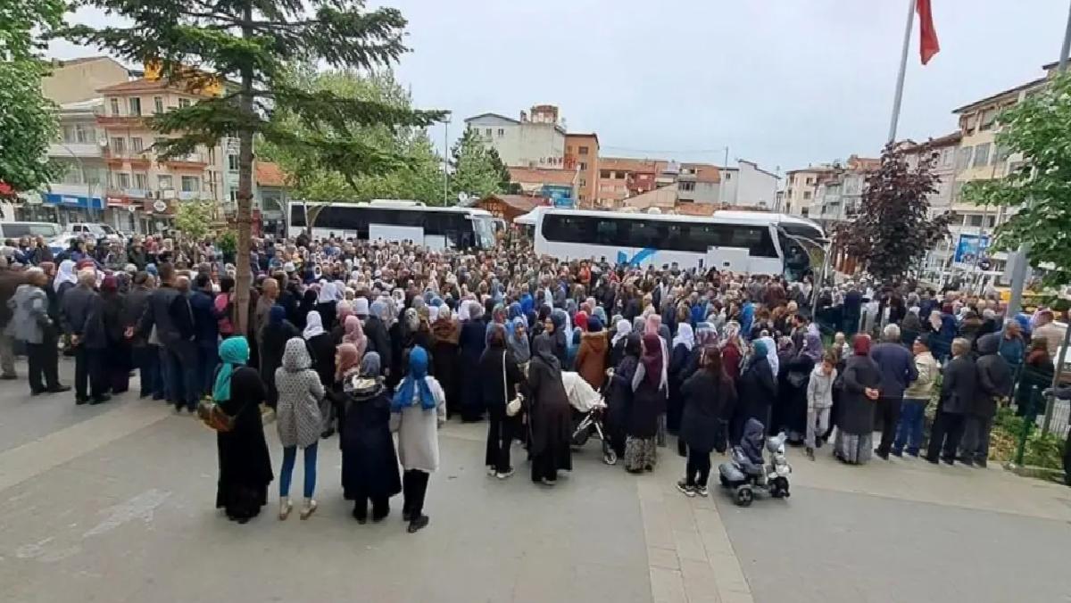Simav’dan 80 Hacı Adayı Uğurlandı