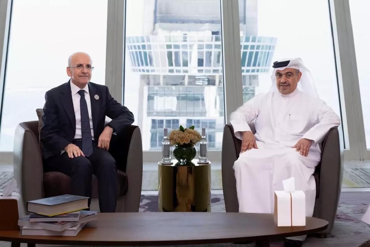 Şimşek Doha’da Yatırım Fırsatlarını Tanıttı