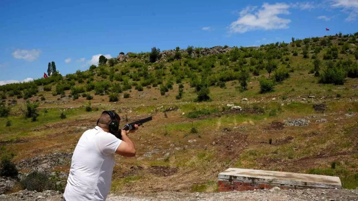 Sındırgı’da 7 Yıl Ortadan Sonra Trap Atışları Aktifliği Düzenlendi