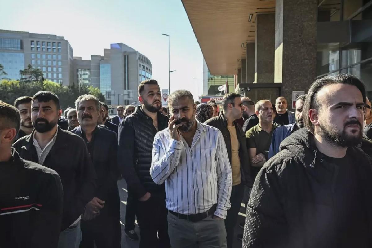 Sırrı Süreyya Başkan’a Taziye Ziyareti