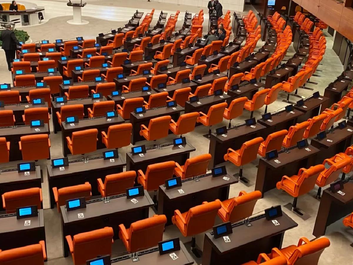 Sırrı Süreyya Lider, TBMM Genel Şurası’nda anıldı