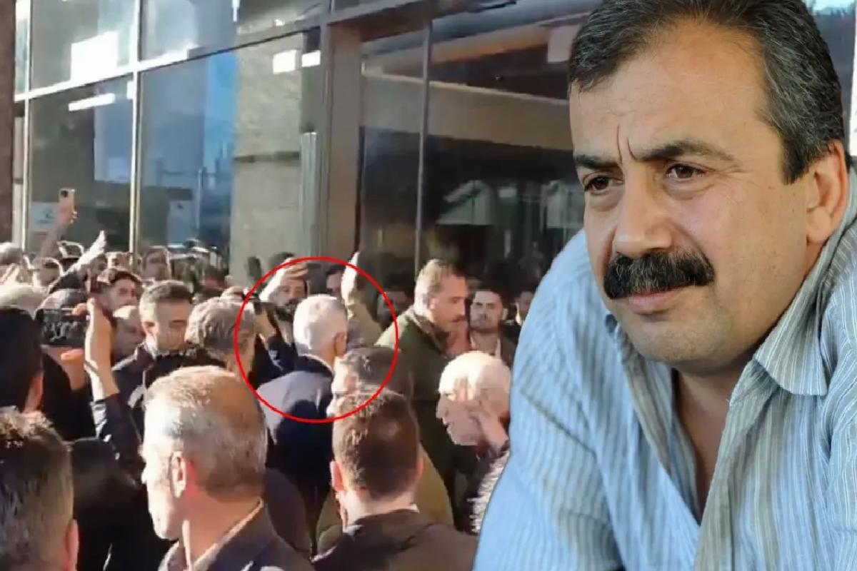 Sırrı Süreyya Öncü’nün hayatını kaybettiği hastaneye giden Mehmet Metiner yuhalandı