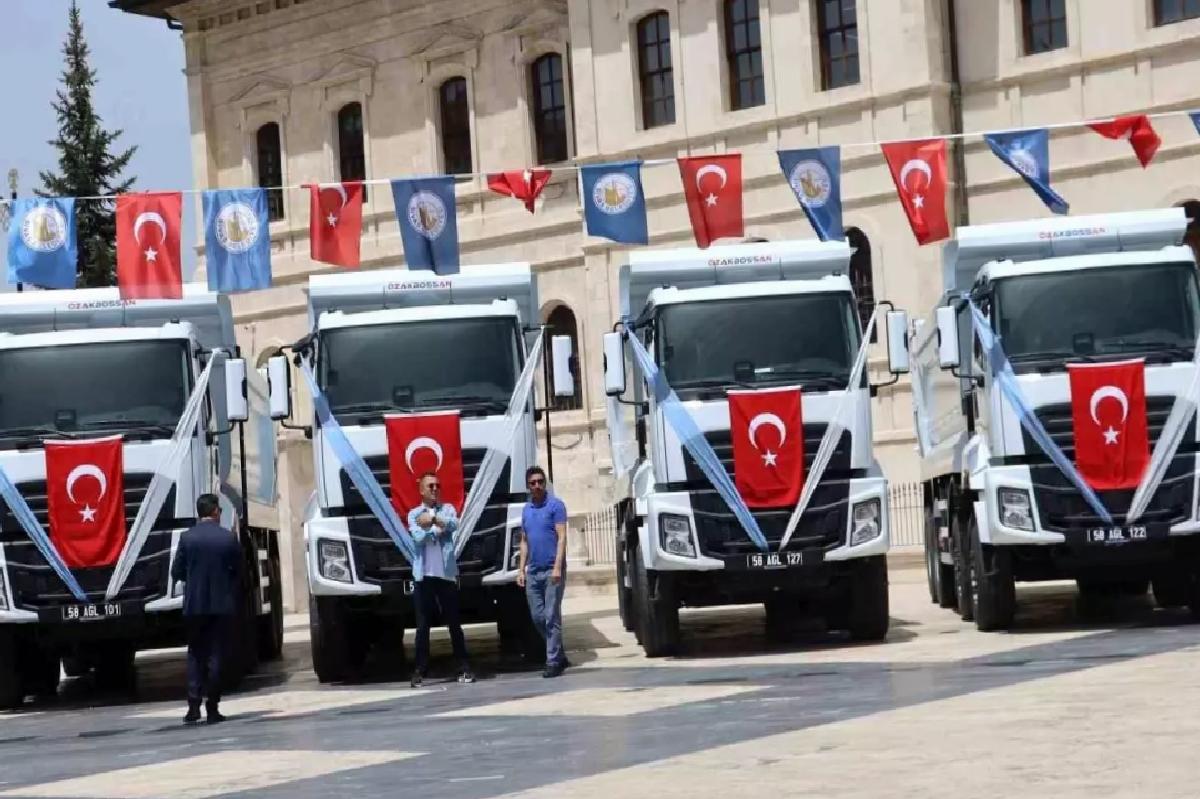 Sivas Belediyesi, 51 Yeni Araçla Filoyu Güçlendirdi