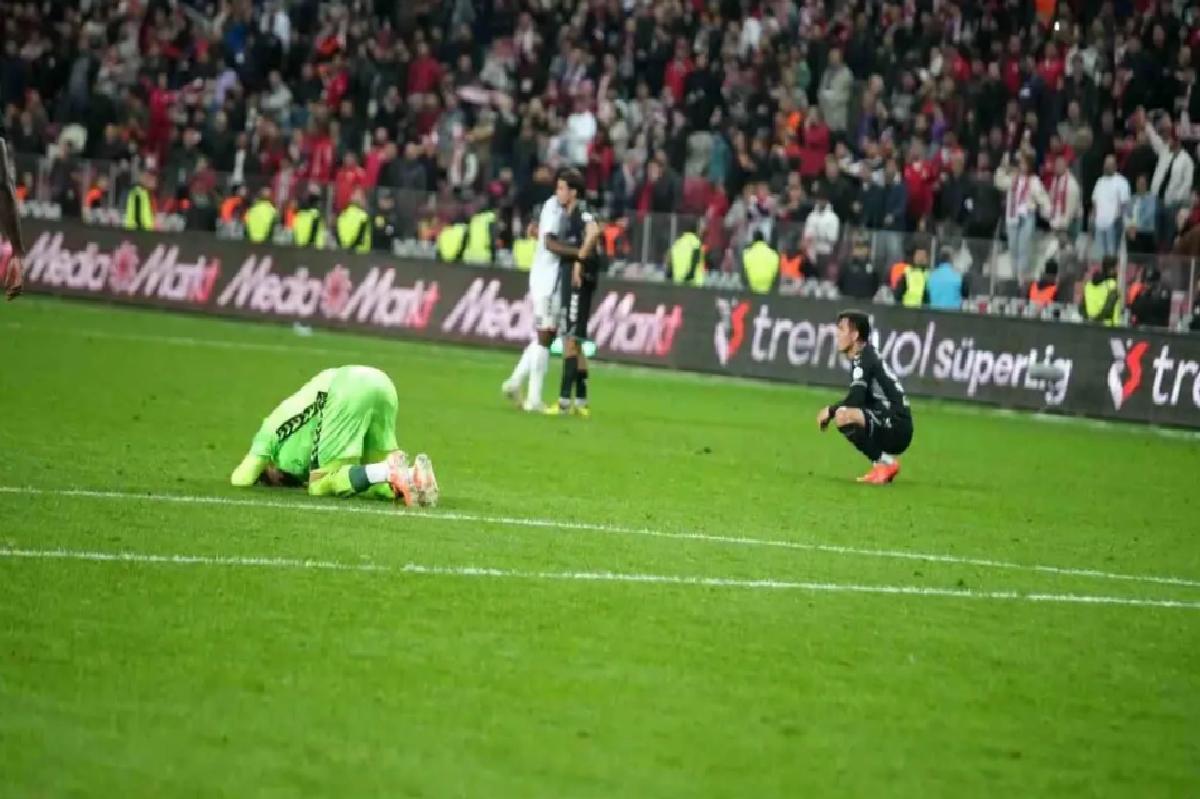 Sivasspor Ligden Düştü