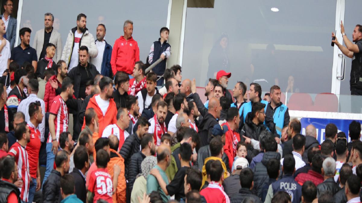 Sivasspor’da idareye tepki!