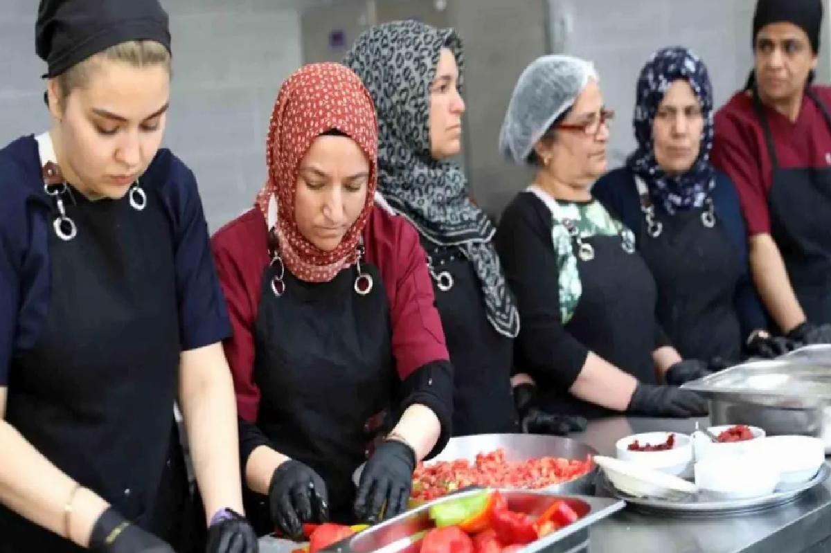 Siverek’te Bayanlara Yönelik Gastronomi ve Girişimcilik Merkezi Açıldı