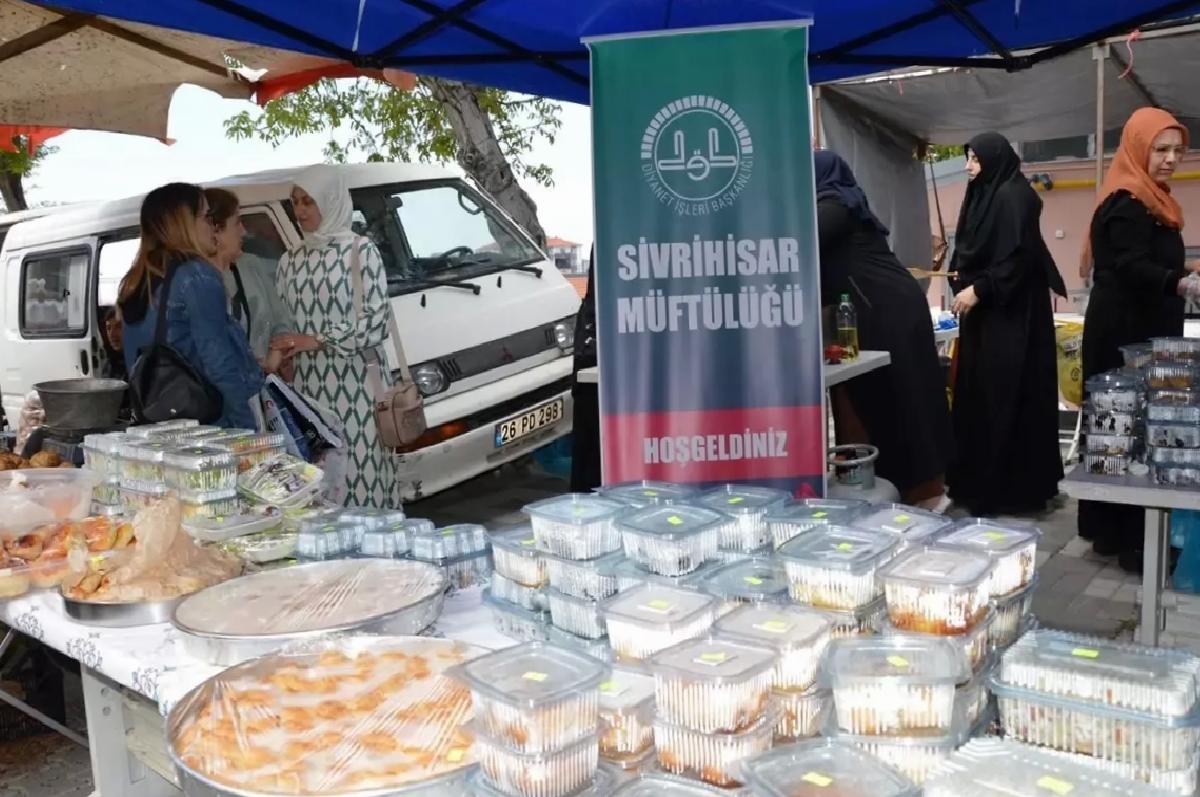 Sivrihisar’da Gazze için Hayır Çarşısı