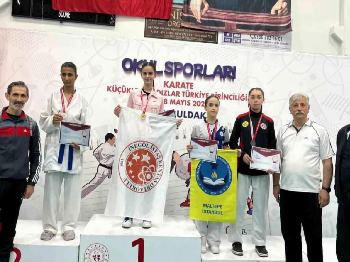 Tabiat Açıkgöz Türkiye 3’üncüsü oldu
