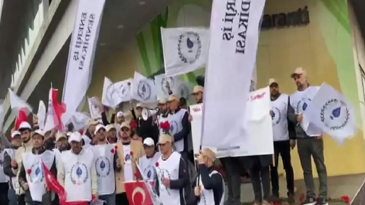 Taksim’de 1 Mayıs Çelenk Merasimi