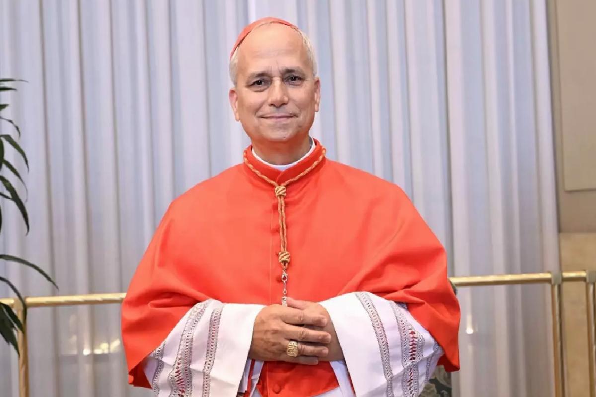 Tarihteki birinci ABD’li papa! Robert Prevost, kendine 14. Leo ismini seçti