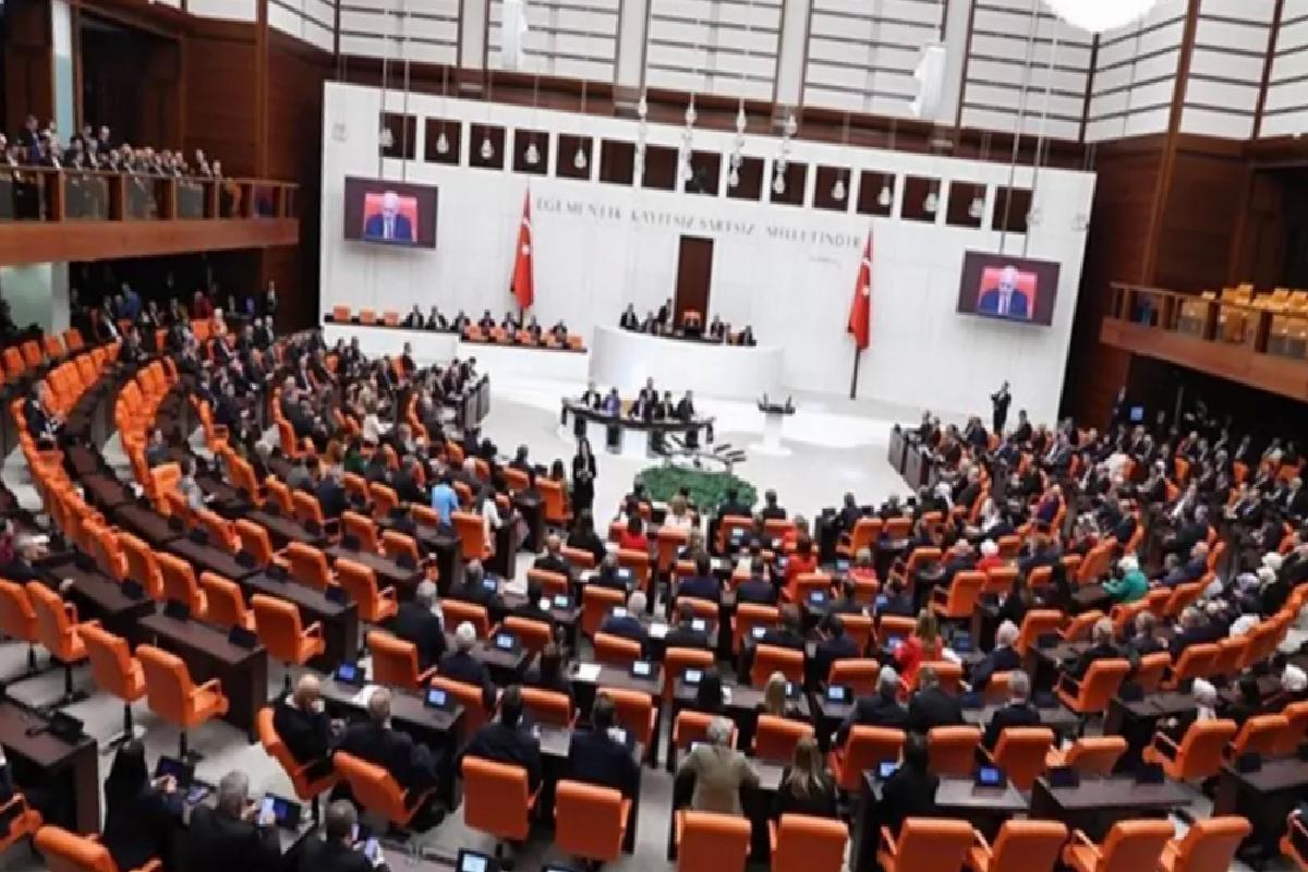 TBMM Genel Şurası’nda kabul edildi! Devlet memurluğu için 35 yaş sonu aranacak