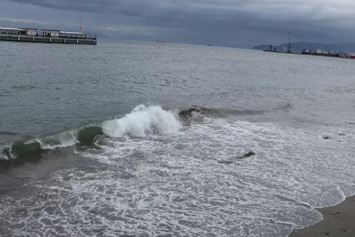 Tekirdağ’da Şiddetli Poyraz Denizi Etkiliyor