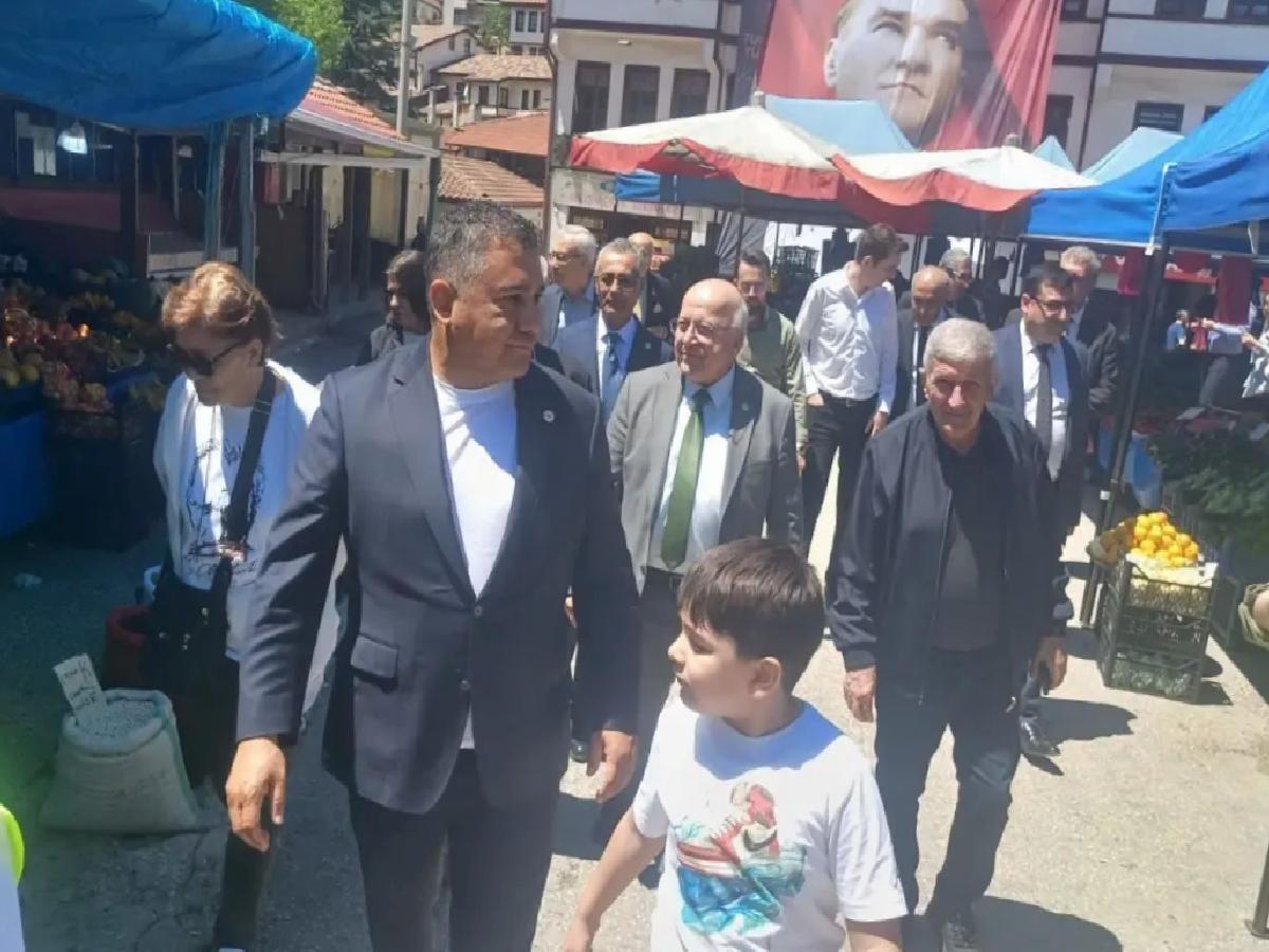 Teoman Memnun Bolu’da Vatandaşlarla Buluştu