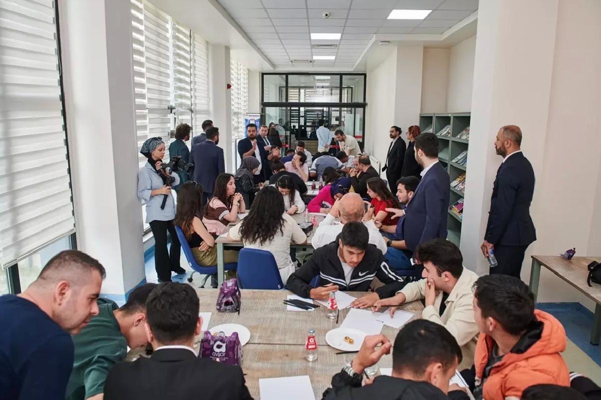 Teşebbüsçü Kütüphanesi Projesi Burdur’da Tanıtıldı
