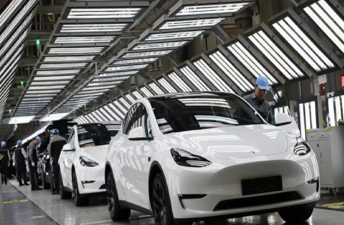 Tesla’nın Shanghai Fabrikası Rekor İhracat Yaptı