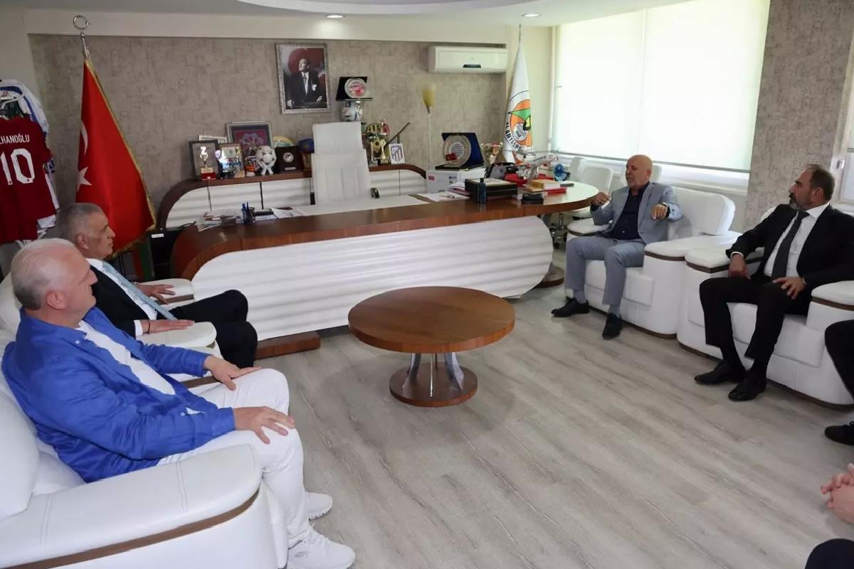 TFF Lideri’nden Taziye Ziyareti