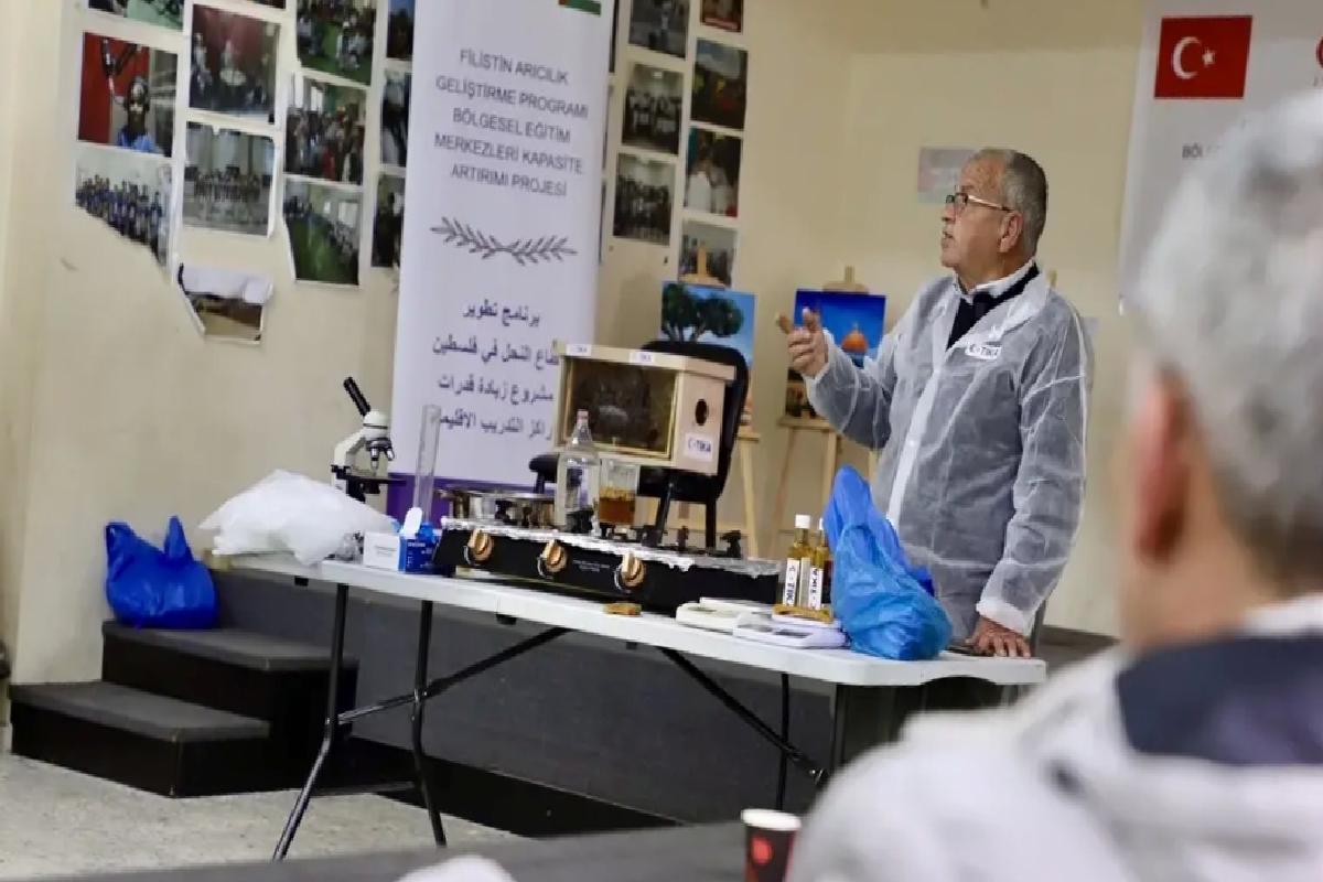 TİKA’dan Filistin’de Arıcılık Eğitimi