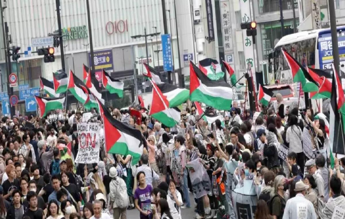 Tokyo’da Filistin Destekçisi Şov