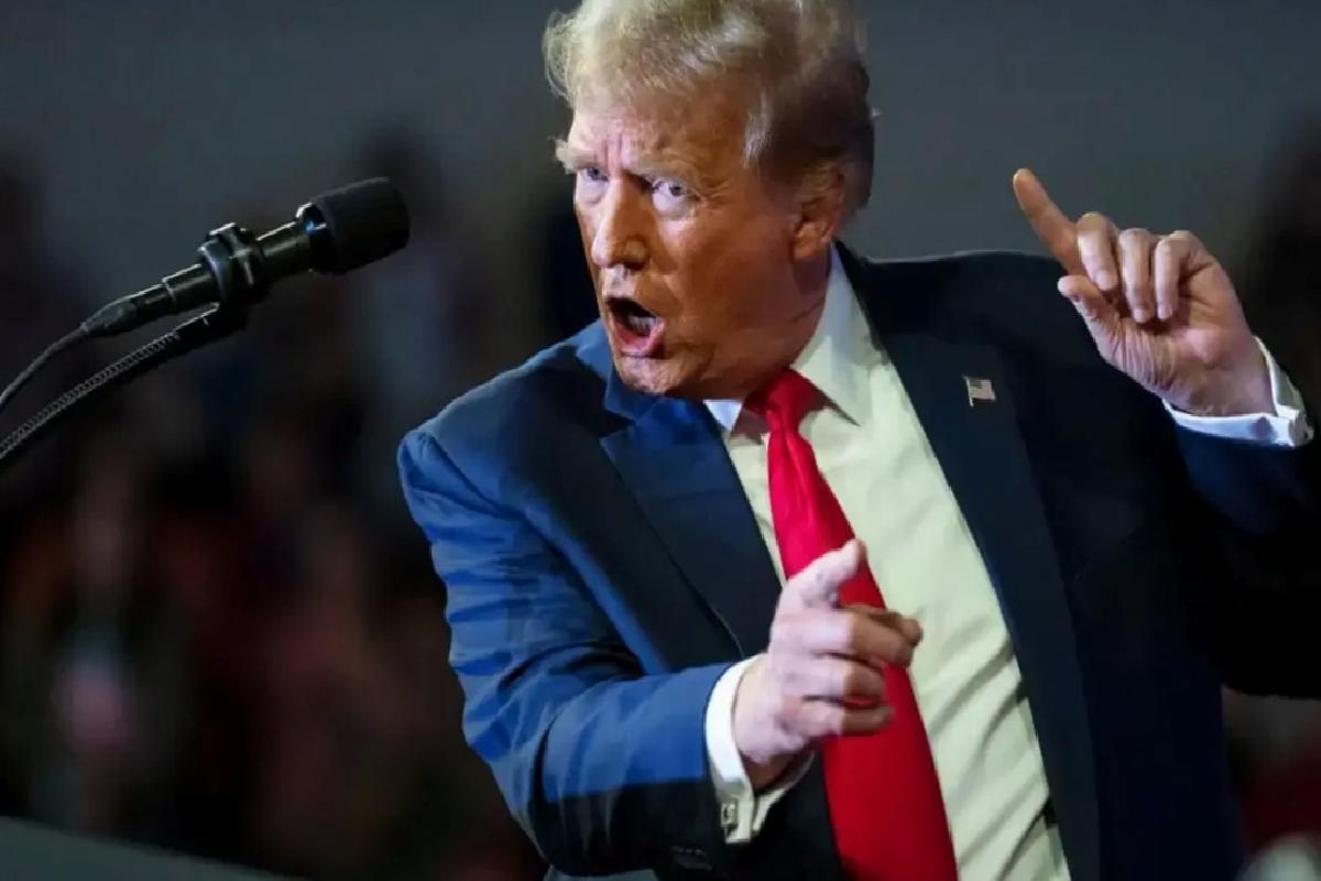 Trump, İran’dan petrol alan ülkelere yaptırım uygulanacağını açıkladı