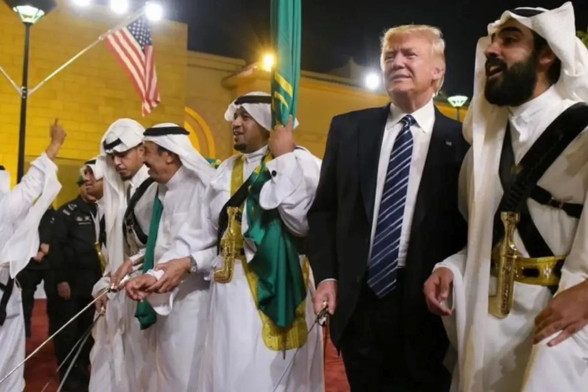 Trump, Körfez ülkelerinden 3 trilyon doları aşan yatırım ve silah mutabakatlarıyla dönüyor