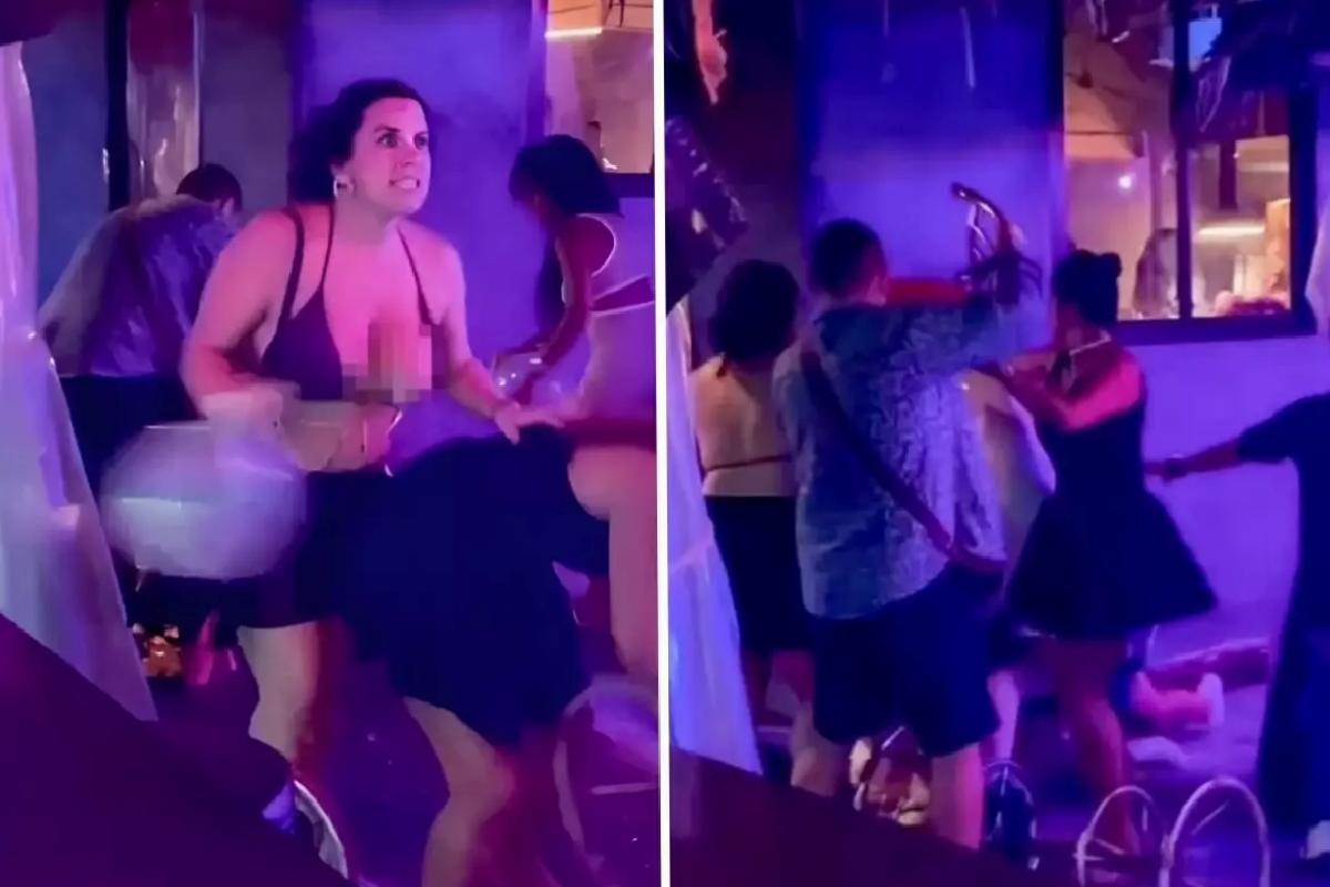 Turistler ortasında çıkan bıçaklı arbedeyi ayırmak isterken üstü açıldı