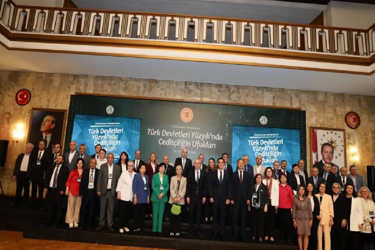 Türk Dünyası Yeni Bir Kimlik Kazanıyor