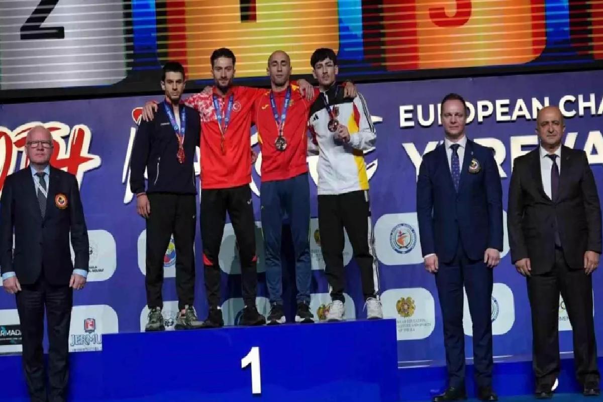Türkiye Karate Şampiyonası’nda 3 Madalya Kazandı