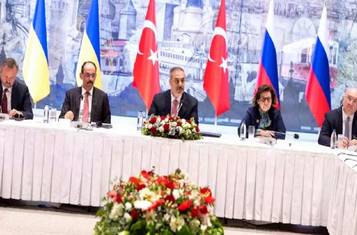 Türkiye-Rusya-Ukrayna Barış Toplantısı İstanbul’da