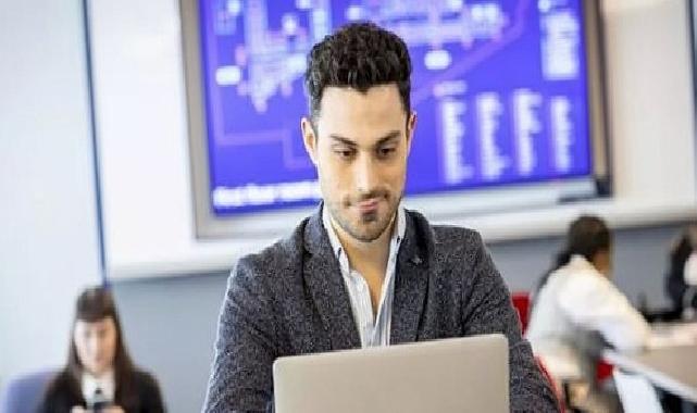 Türkiye’den İngilizce öğretmenlerinin yapay zeka ile öğrenmeyi geliştirmelerine yardımcı olacak fiyatsız malzemeler