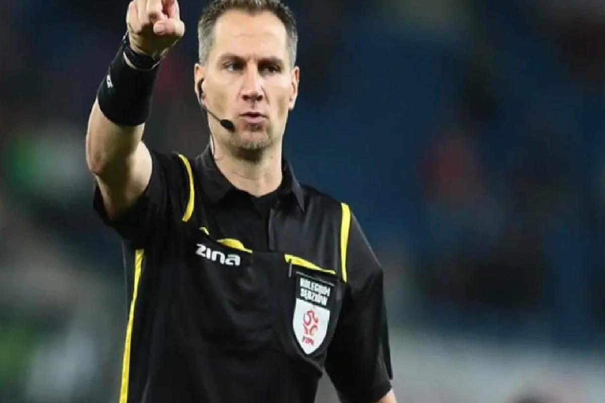 UEFA’yı ayağa kaldıran hakem, kupa finaline VAR olarak atandı
