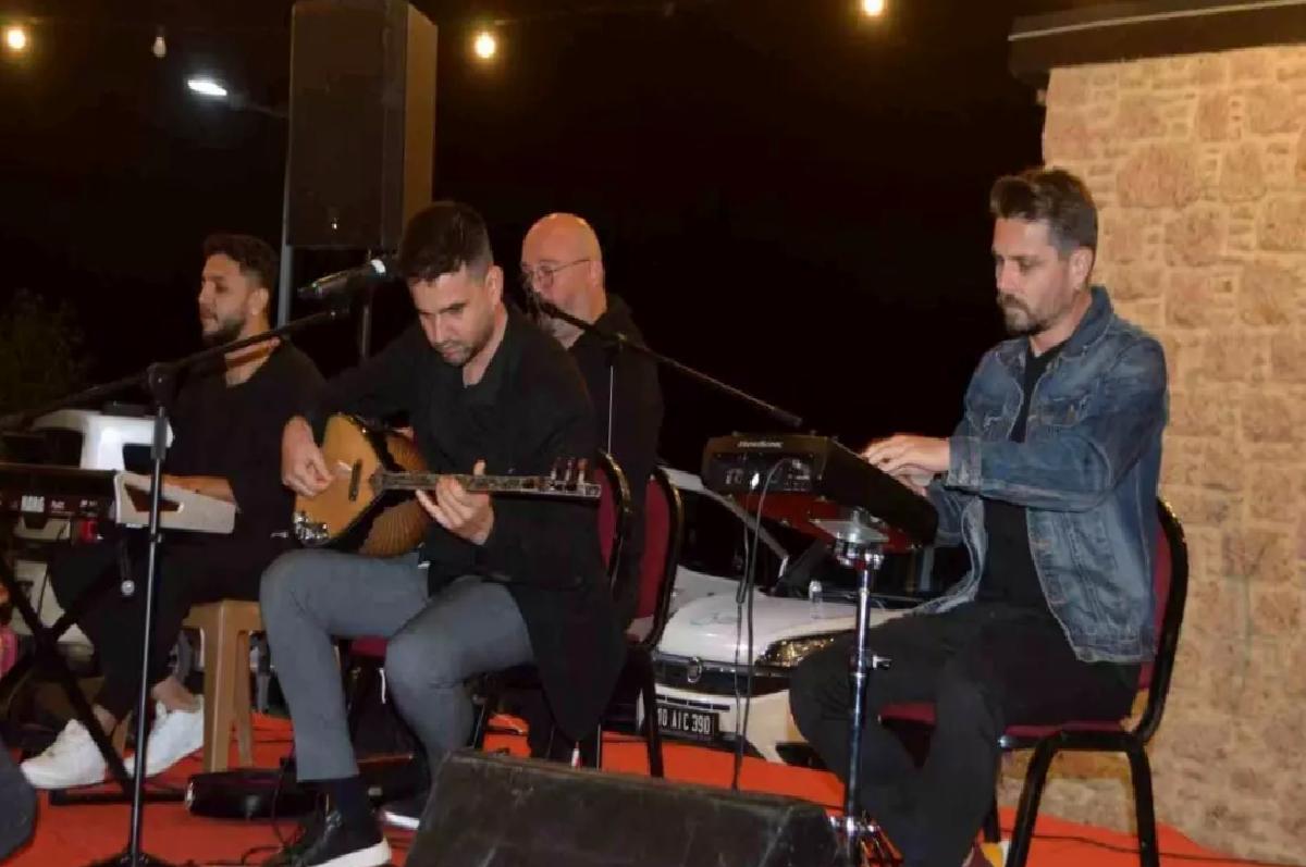 Ulubeyler Pehlivan Güreşleri Öncesi Türk Halk Müziği Konseri Ağır İlgi Gördü