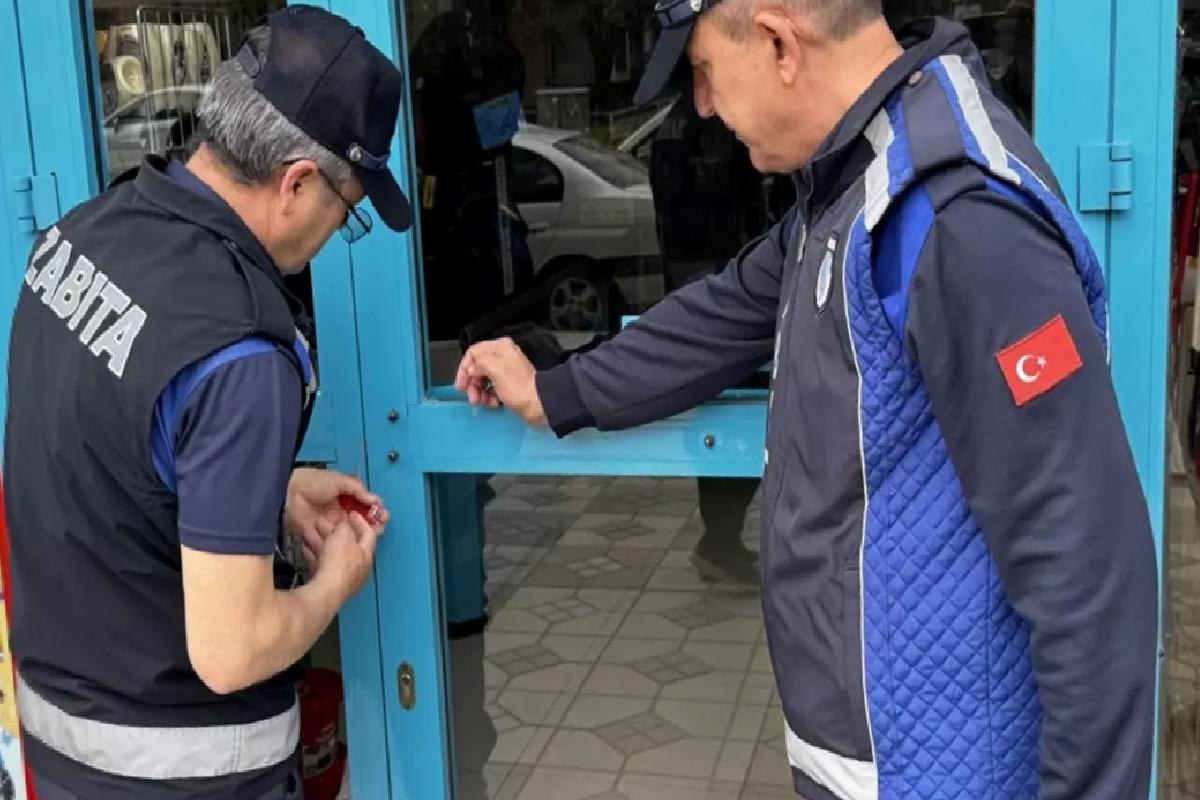 Ünlü zincir markette bozuk eser skandalı! 3 şube kapatıldı