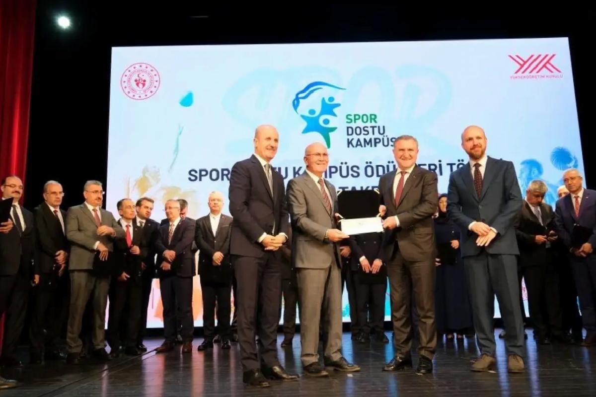 Uşak Üniversitesinin ‘Spor Dostu Kampüs’ projesine YÖK’ten ödül