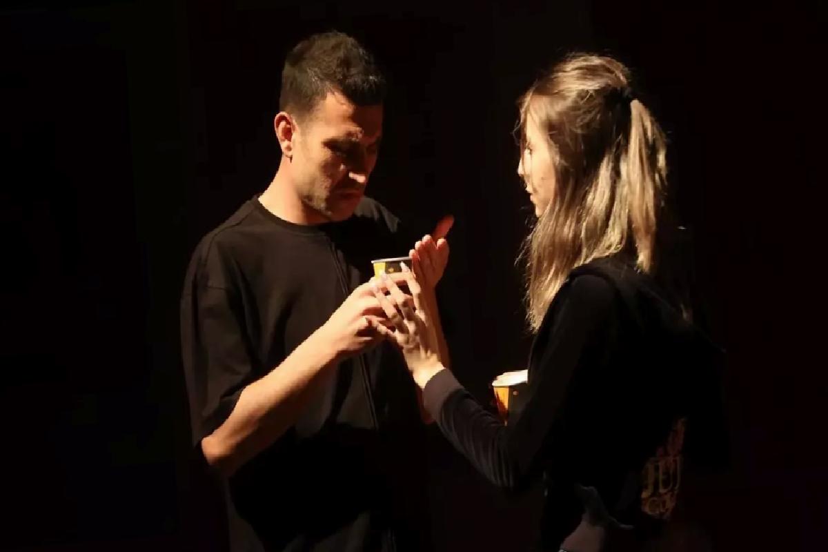 Uyuşturucu ile Gayrette Tiyatro Tesiri