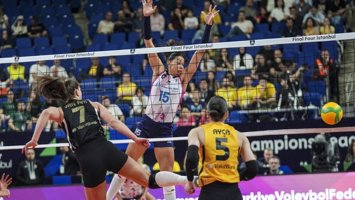 VakıfBank, Savino Del Bene’ye yenildi