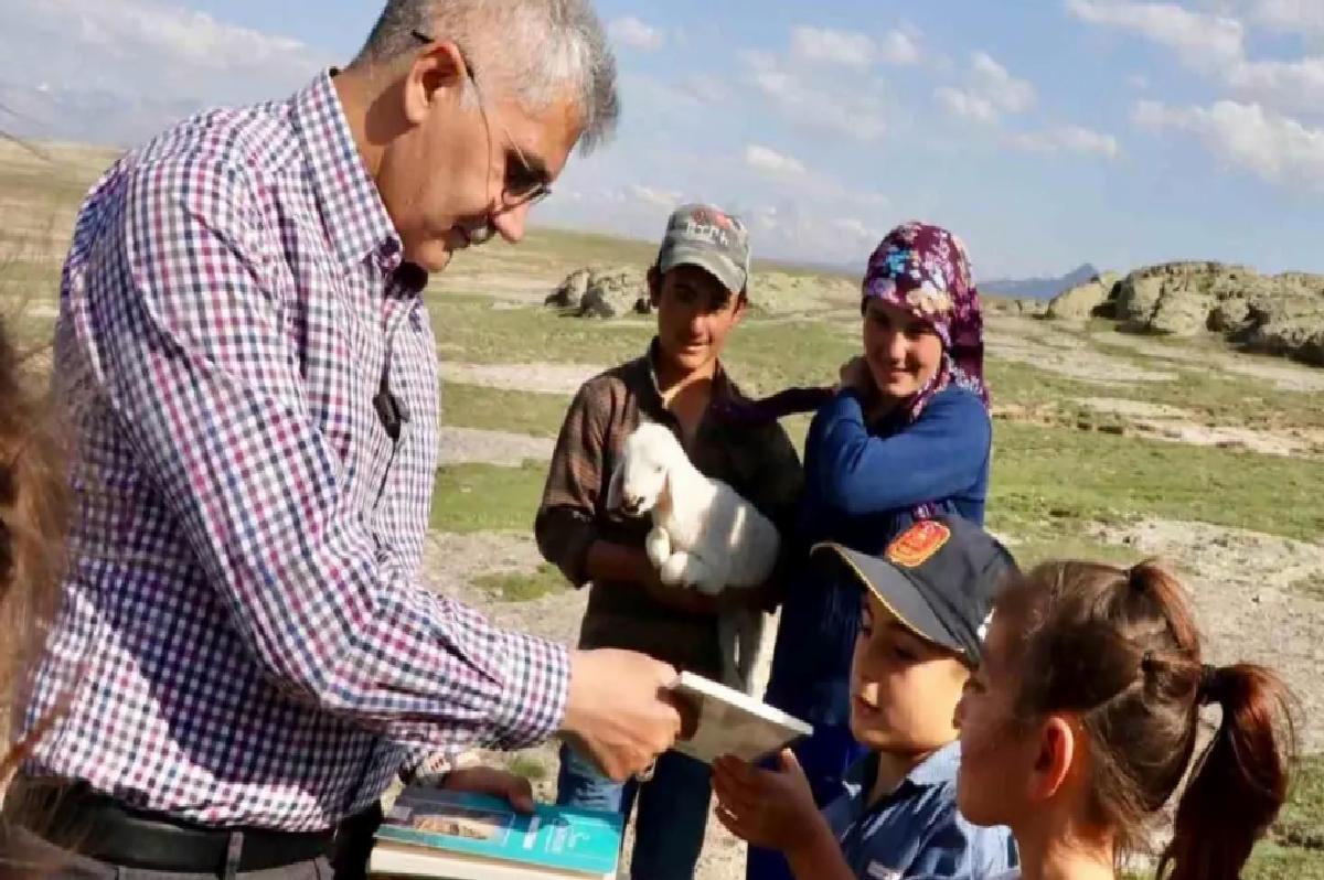 Vali Çelik, Çobanları Ziyaret Etti