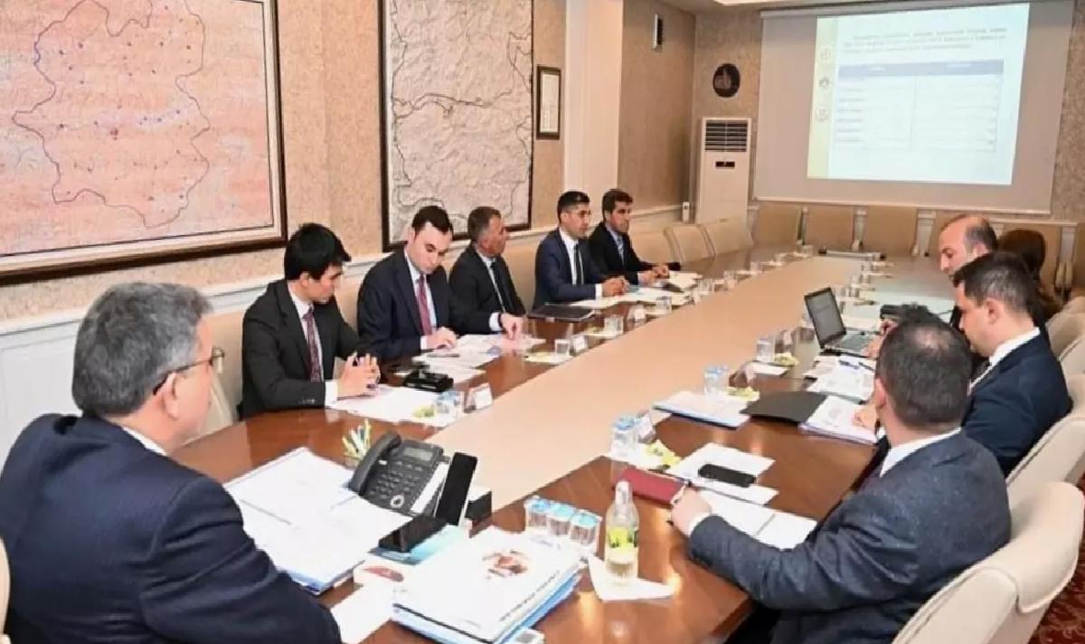 Vali Çiftçi, Vakıflar Toplantısına Başkanlık Etti