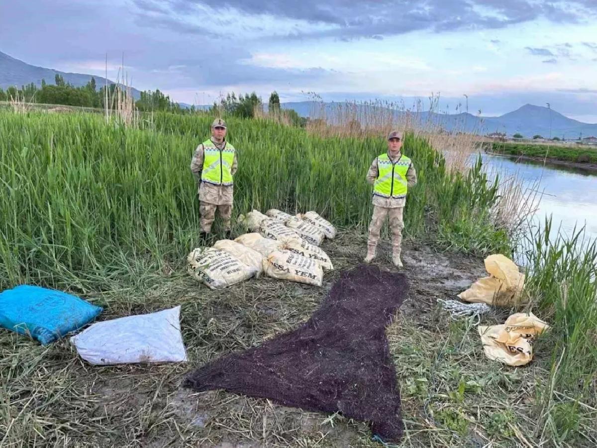 Van Gölü’nde Kaçak Avcılığa Darbe: 3.37 Ton İci Kefali Ele Geçirildi
