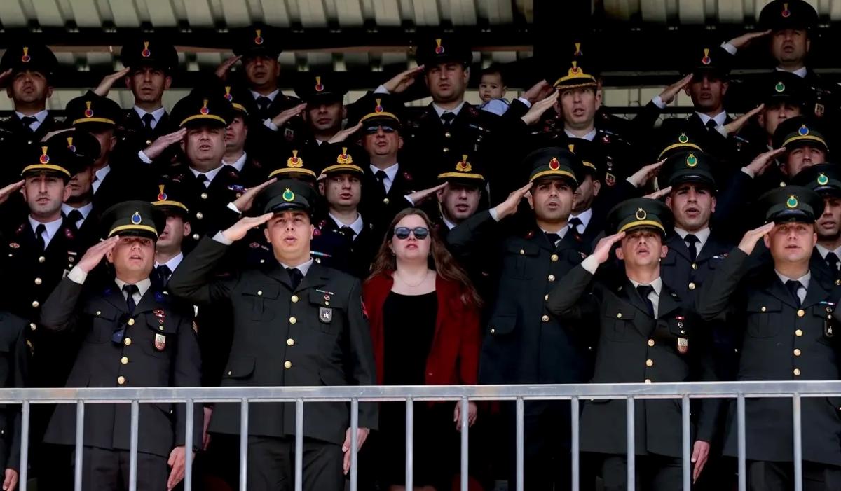 Van ve etraf vilayetlerde 19 Mayıs Atatürk’ü Anma, Gençlik ve Spor Bayramı kutlandı