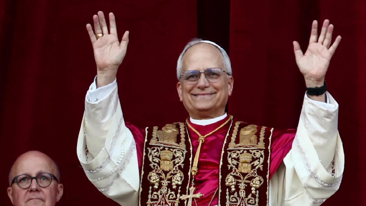 Vatikan, Katolik dünyasının yeni Papa’sını açıkladı: ABD’li Kardinal Francis Prevost
