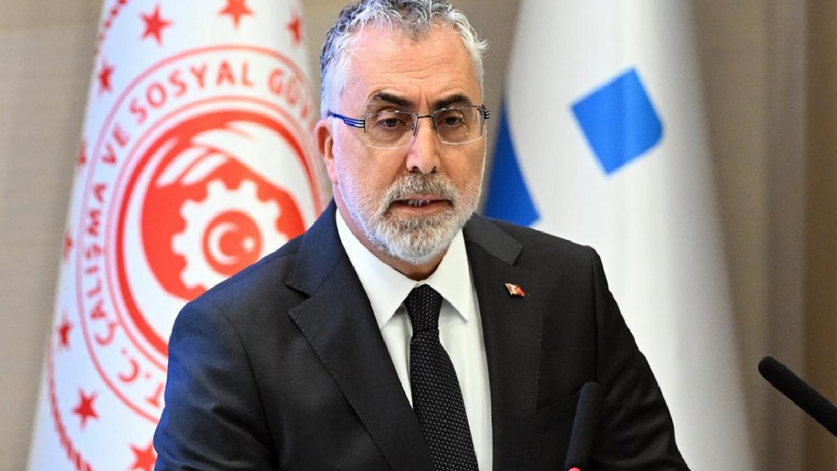 Vedat Işıkhan: İşsizlik oranı son 25 yılın en düşük düzeyinde