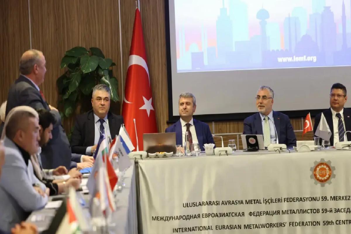 Vedat Işıkhan, Personel Sendikaları ile Toplandı