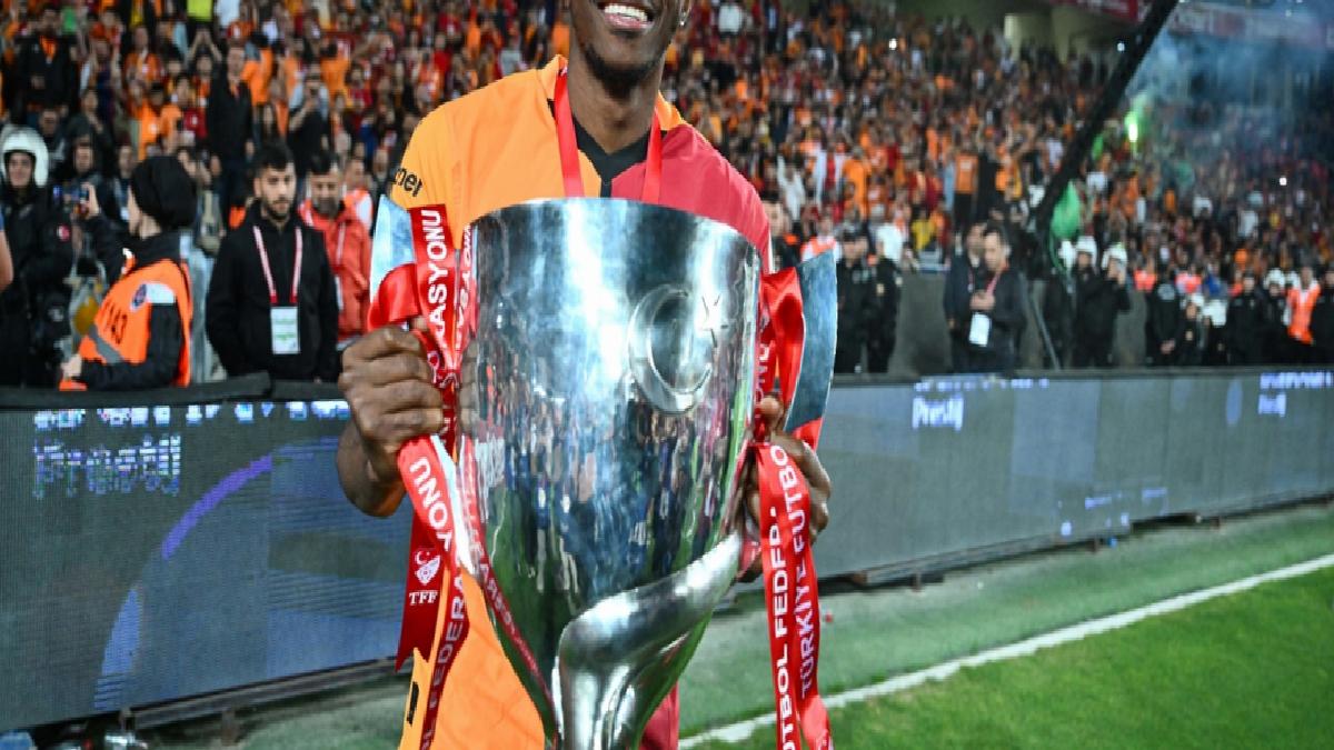 Victor Osimhen’den Jardel’e bildiri